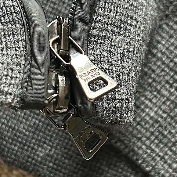 Prada Authenticated Charcoal Gray Wool Zip Up Jacket Coat **Sz 38/US Sz 2**🌺🌺 - Picture 5 of 7